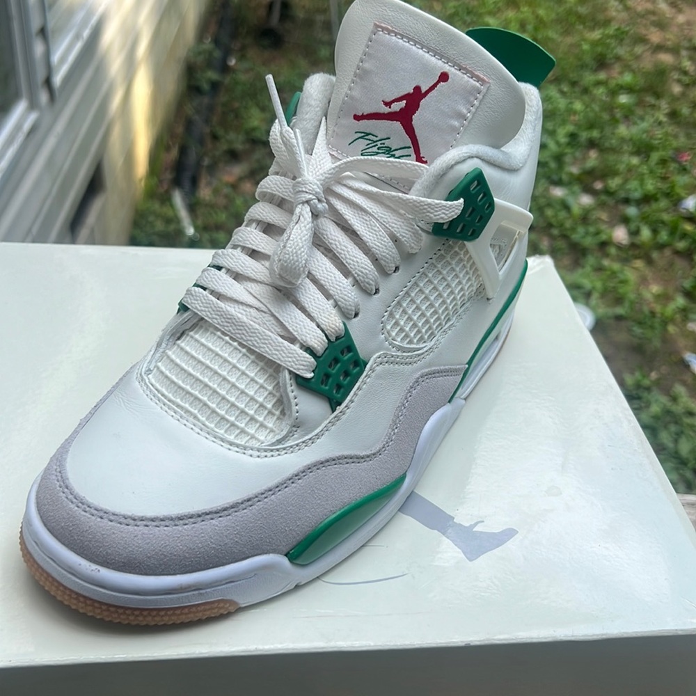Jordan 4s sb